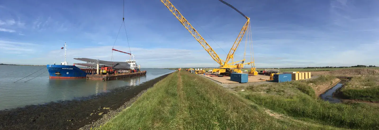 LG1750 crane boom over the water