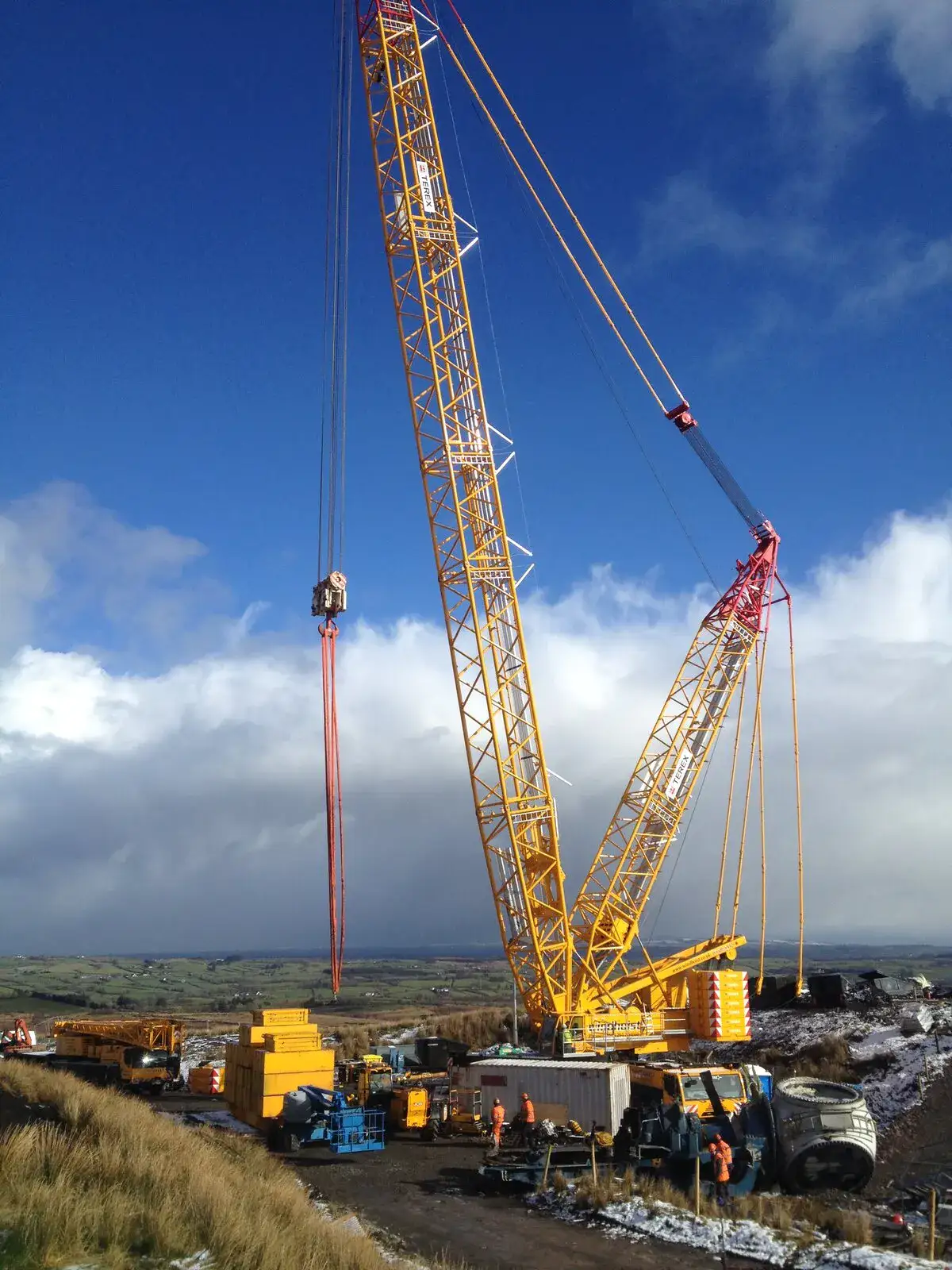 TC2800 crawler crane rigged on site with cloud behind